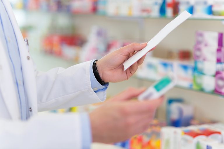 Försäljning av smärtstillande ökar, antibiotika minskar