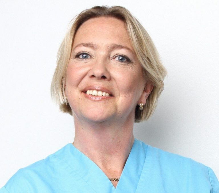 Hon öppnar hudklinik i Skåne