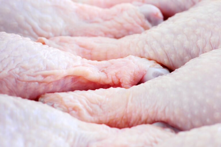 Resistenta campylobacter vanligare i utländskt kycklingkött