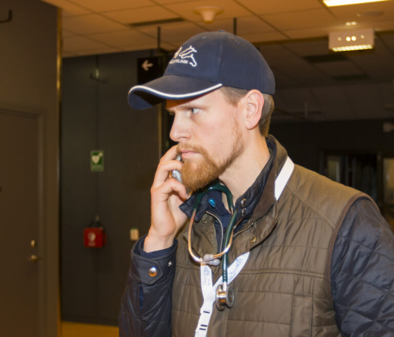 Tyska Altanogruppen in i Mälaren Hästklinik