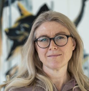Anna Björklund, legitimerad veterinär och veterinärmedicinskt sakkunnig vid SKK, säger att de nya vaccinationsreglerna ska bidra till ett bättre smittskydd, inte minst för valpar och unghundar.